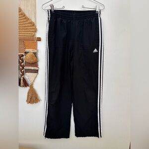 Adidas Youth black Track Pants/Warm up Pants with Leg Zipper